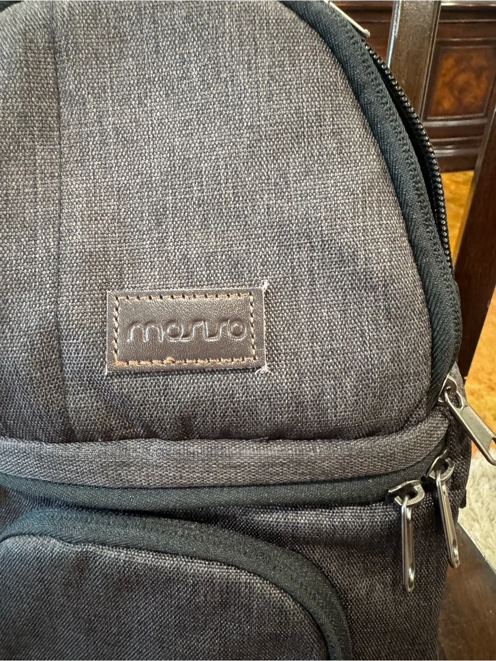 MOSISO Insulated Men's Gray Sling Backpack - Compact Everyday Bag